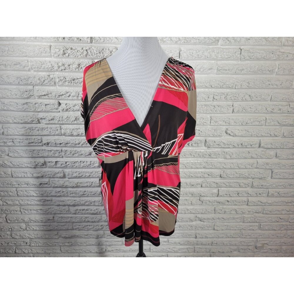 Worthington Women 1X Plus Blouse Pink Geometric V-Neck Cap Sleeve GEO10E